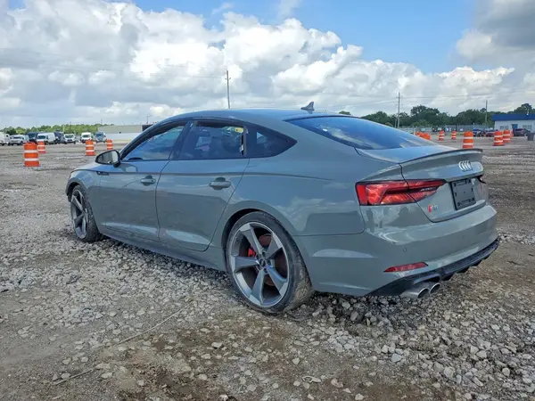WAUB4CF53KA094371 2019 AUDI RS5 - Image 2