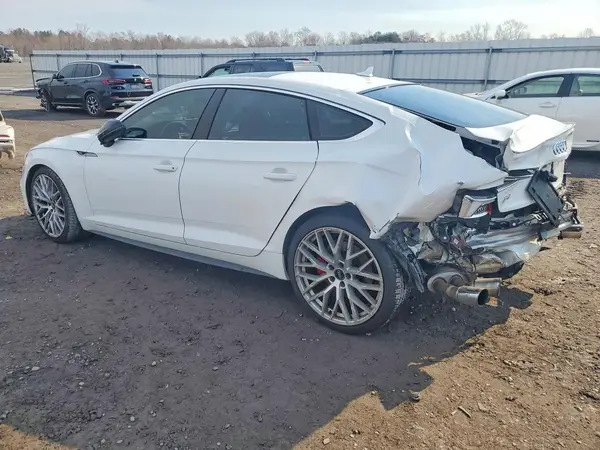 WAUB4CF54JA009133 2018 AUDI RS5 - Image 2