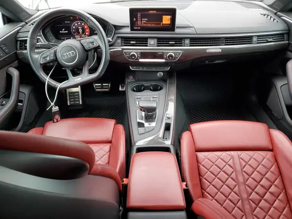 WAUB4CF54JA017880 2018 AUDI RS5 - Image 8