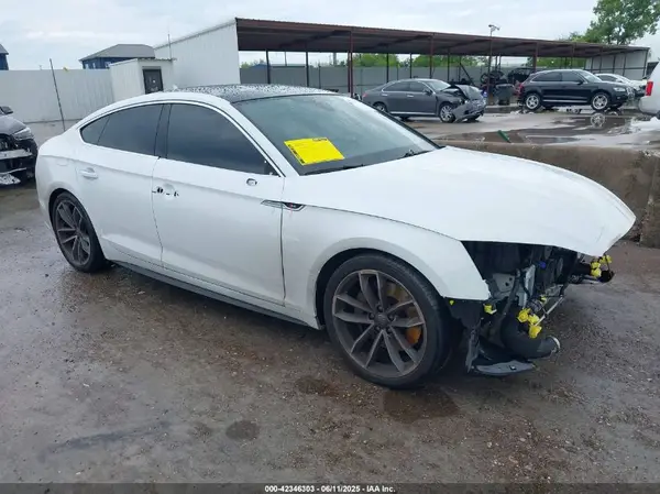 WAUB4CF54KA090815 2019 AUDI S5 - Image 1