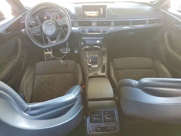 WAUB4CF54KA099997 2019 AUDI RS5 - Image 8