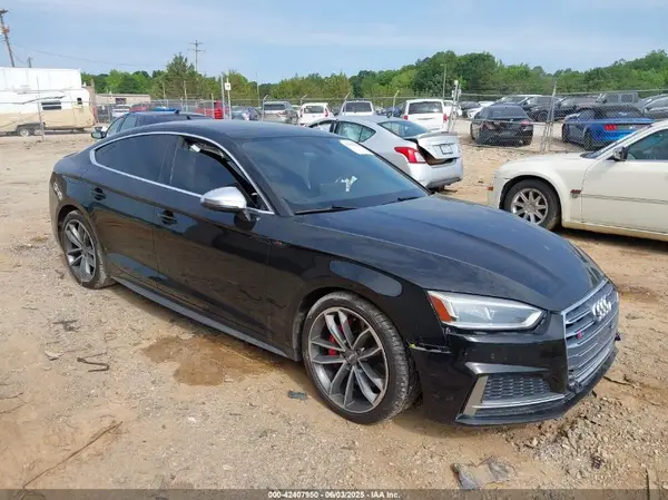 WAUB4CF55JA009660 2018 AUDI S5 - Image 1