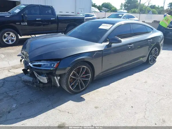 WAUB4CF55JA010825 2018 AUDI S5 - Image 2
