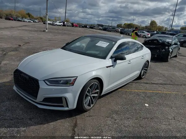 WAUB4CF55JA075559 2018 AUDI S5 - Image 2