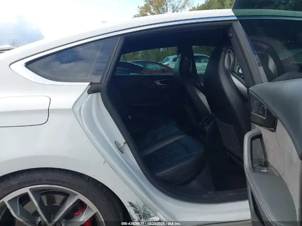 WAUB4CF55JA075559 2018 AUDI S5 - Image 8