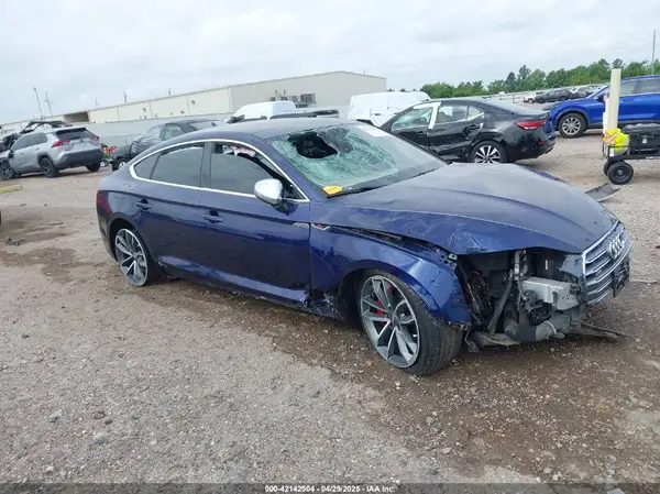 WAUB4CF55JA092782 2018 AUDI S5 - Image 1
