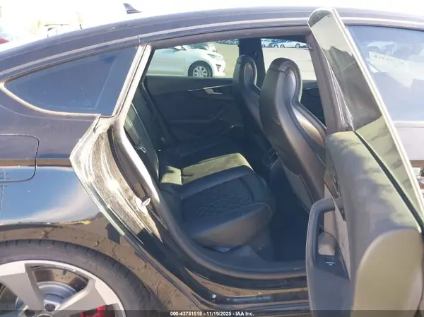 WAUB4CF55KA024077 2019 AUDI S5 - Image 8