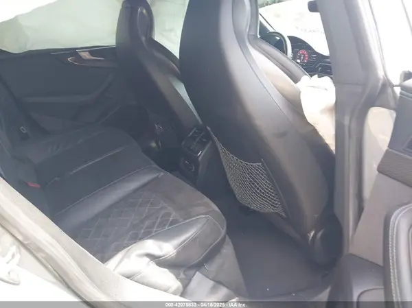 WAUB4CF55KA025004 2019 AUDI S5 - Image 8