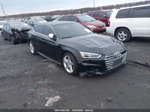 WAUB4CF55KA069388 2019 AUDI S5 - Image 1