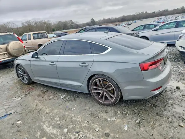 WAUB4CF55KA073618 2019 AUDI S5 - Image 2