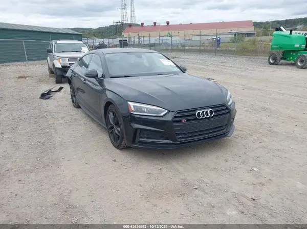 WAUB4CF55KA074641 2019 AUDI S5 - Image 1