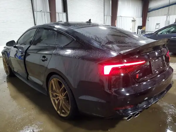 WAUB4CF55KA097823 2019 AUDI S5 - Image 2
