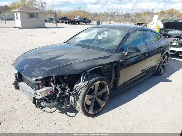 WAUB4CF56KA057489 2019 AUDI S5 - Image 2