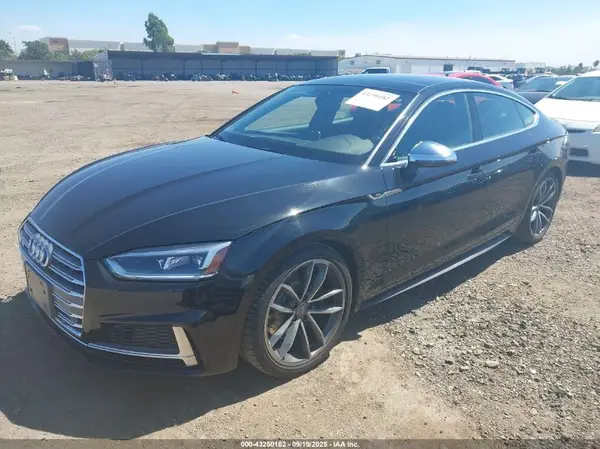 WAUB4CF56KA090671 2019 AUDI S5 - Image 2