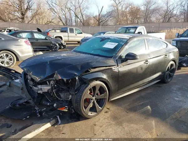 WAUB4CF56KA100079 2019 AUDI S5 - Image 2
