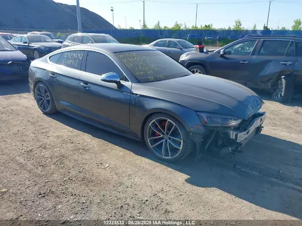 WAUB4CF57JA068712 2018 AUDI S5 - Image 1