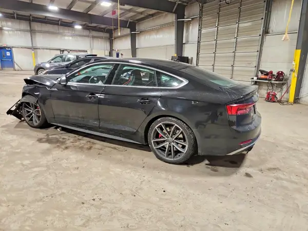 WAUB4CF57KA074298 2019 AUDI RS5 - Image 2