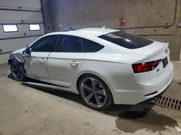 WAUB4CF57KA082546 2019 AUDI RS5 - Image 2