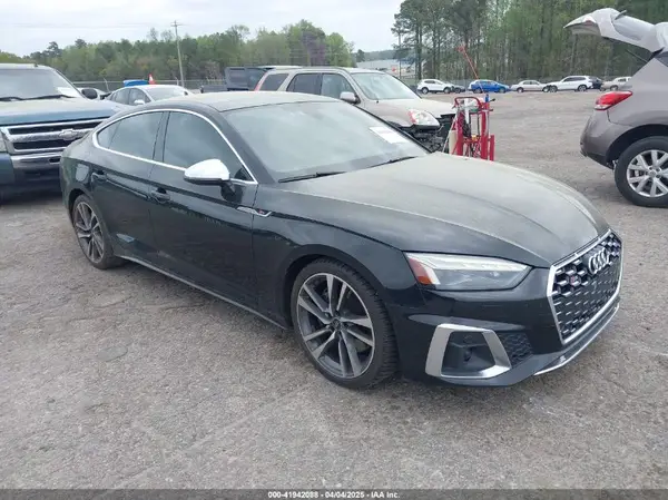 WAUB4CF57NA035232 2022 AUDI S5 - Image 1