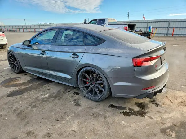 WAUB4CF58KA002199 2019 AUDI S5 - Image 2