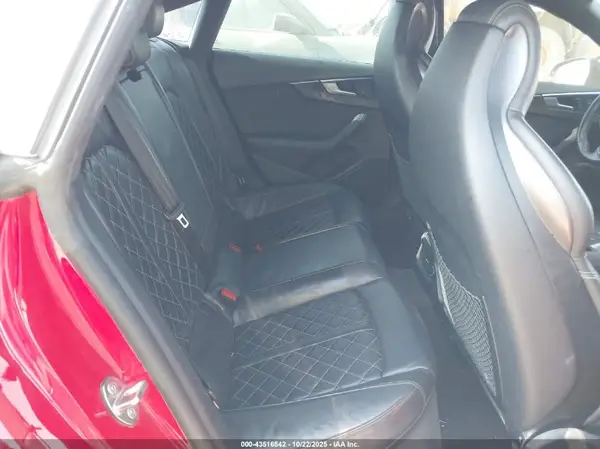WAUB4CF58KA050172 2019 AUDI S5 - Image 8