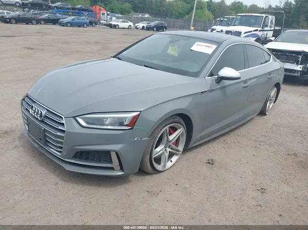 WAUB4CF58KA069112 2019 AUDI S5 - Image 2