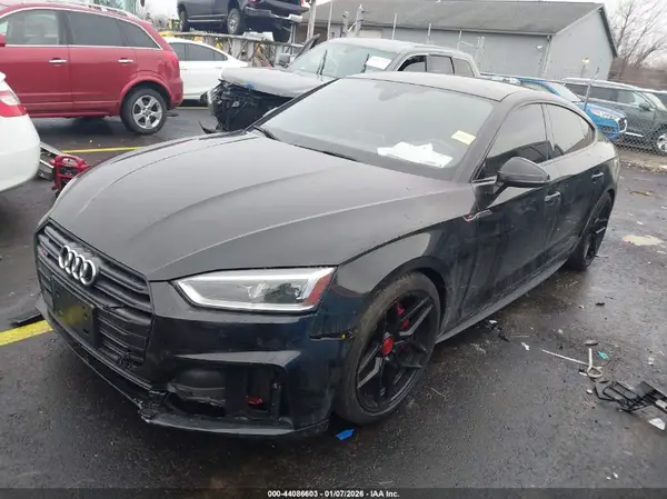 WAUB4CF58KA093832 2019 AUDI S5 - Image 2