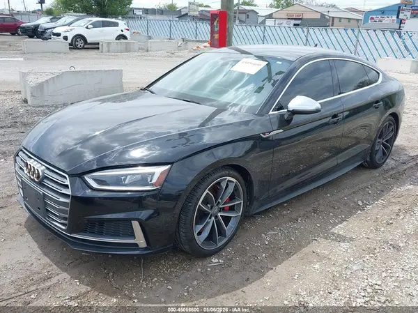 WAUB4CF59JA051734 2018 AUDI S5 - Image 2