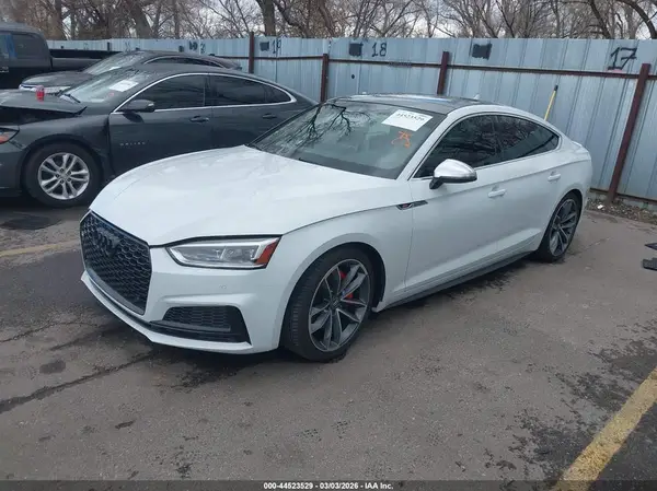 WAUB4CF59JA088881 2018 AUDI S5 - Image 2