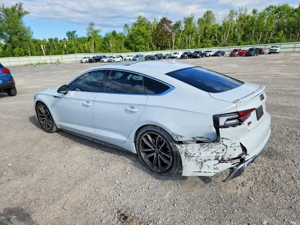 WAUB4CF59JA135391 2018 AUDI RS5 - Image 2