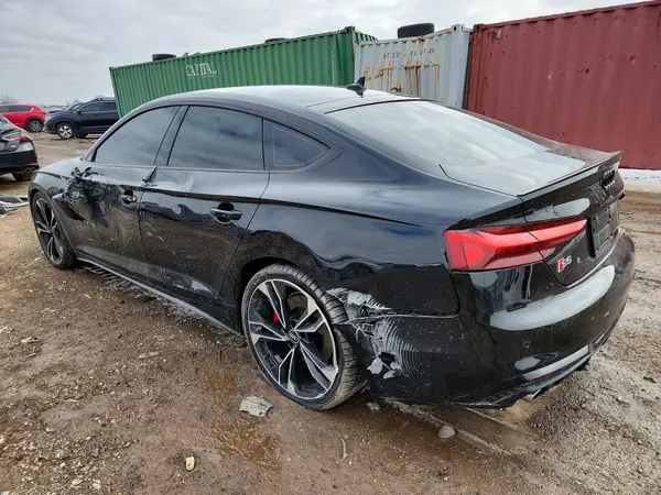 WAUB4CF59MA043881 2021 AUDI RS5 - Image 2