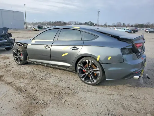 WAUB4CF59NA011904 2022 AUDI S5 - Image 2