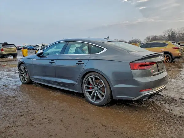 WAUB4CF5XJA018936 2018 AUDI S5 - Image 2