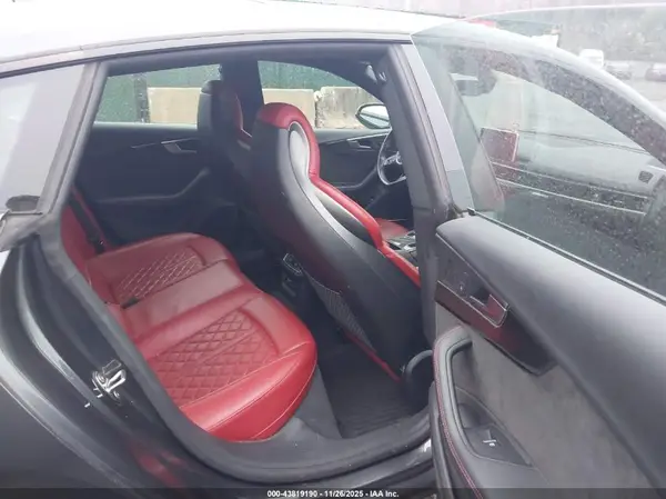 WAUB4CF5XKA064896 2019 AUDI S5 - Image 8