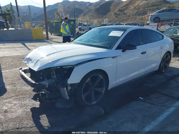 WAUB4CF5XKA075400 2019 AUDI S5 - Image 2