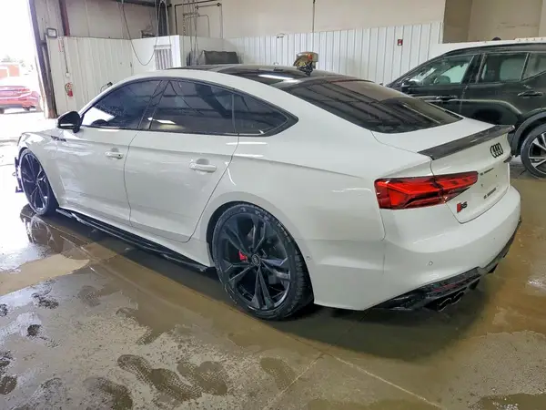WAUB4DF55PA060476 2023 AUDI RS5 - Image 2