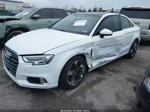 WAUB8GFF0J1044143 2018 AUDI A3 - Image 2
