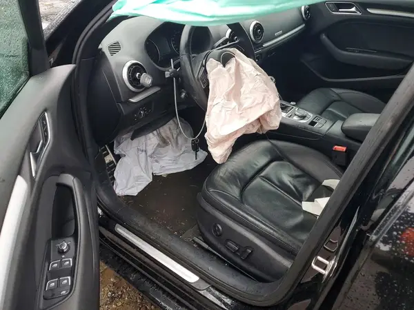 WAUB8GFF1J1029859 2018 AUDI A3 - Image 8
