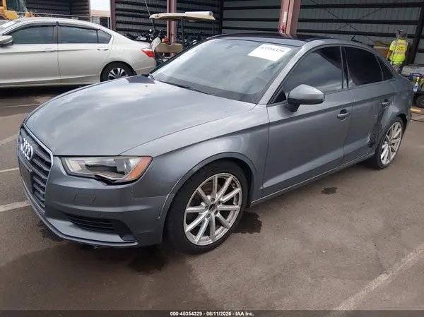 WAUB8GFF5G1044048 2016 AUDI A3 - Image 2