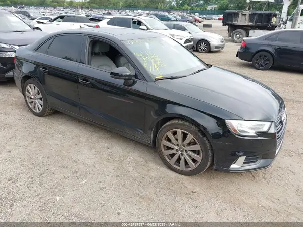 WAUB8GFF5H1066584 2017 AUDI A3 - Image 1