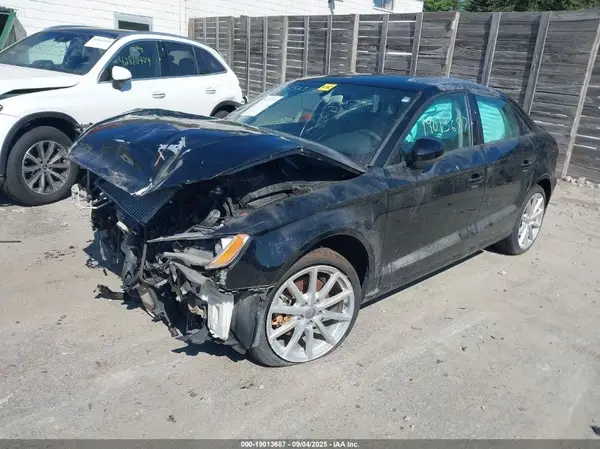WAUB8GFF6G1040560 2016 AUDI A3 - Image 2
