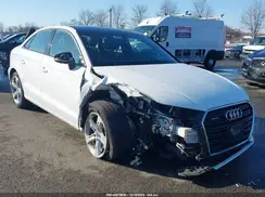 WAUB8GFF6J1007176 2018 AUDI A3