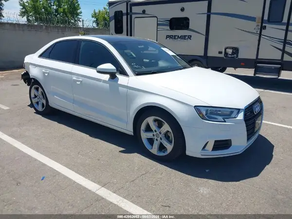 WAUB8GFF6J1028884 2018 AUDI A3 - Image 1