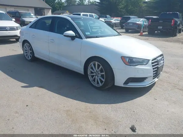 WAUB8GFF7G1030295 2016 AUDI A3 - Image 1