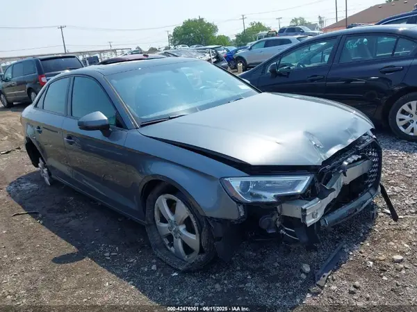 WAUB8GFF7H1039175 2017 AUDI A3 - Image 1