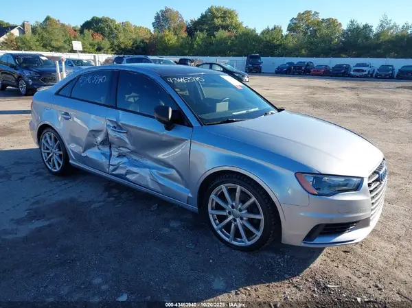 2016 AUDI A3 auction photo 6