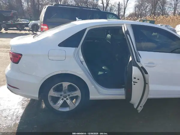 WAUB8GFF9H1056527 2017 AUDI A3 - Image 8