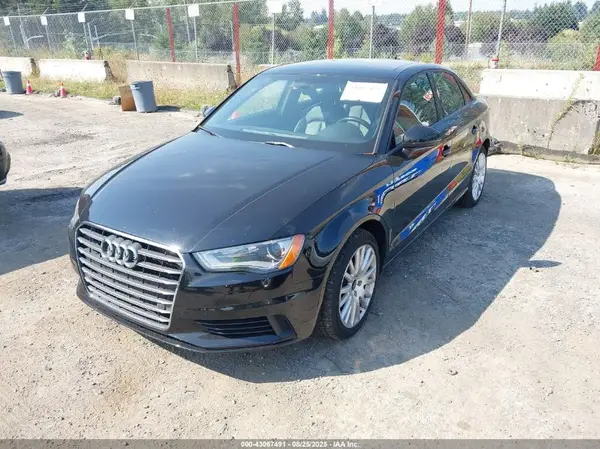 WAUB8GFFXG1054588 2016 AUDI A3 - Image 2