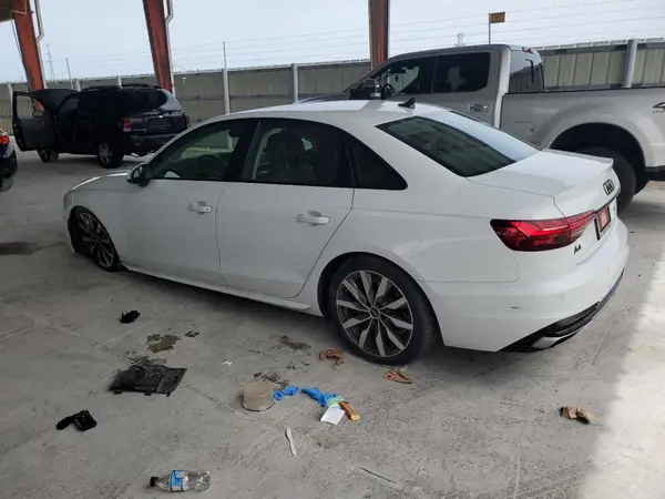 WAUBBAF45NN001266 2022 AUDI A4 - Image 2