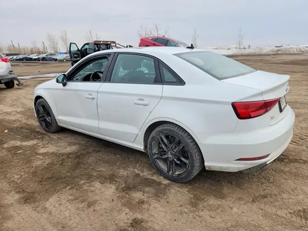 WAUBEGFF1KA083186 2019 AUDI A3 - Image 2